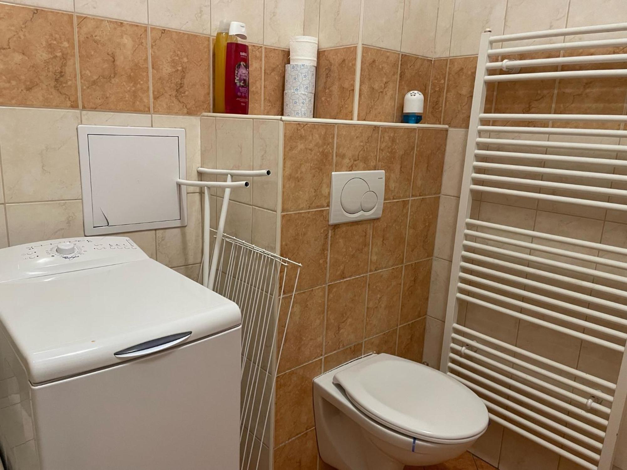 Tiffany Apartment In The City Center Братислава Экстерьер фото