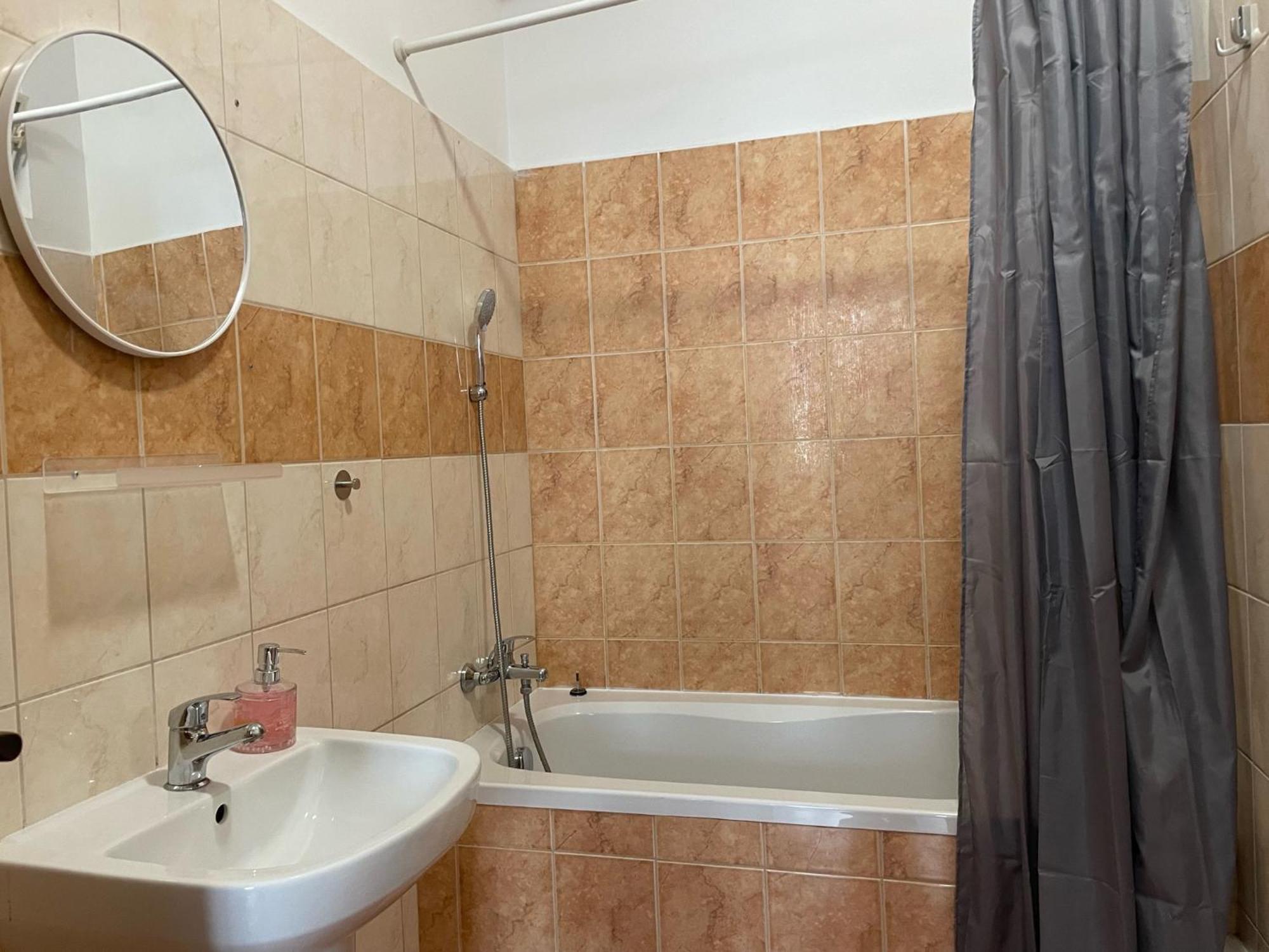 Tiffany Apartment In The City Center Братислава Экстерьер фото